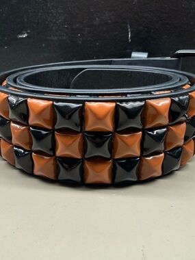 New w/ Tags Unisex Hot Topic Black Brown Studded Rocker Biker Belt. Available